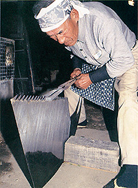 前挽鋸製造職人・今村謙治さん